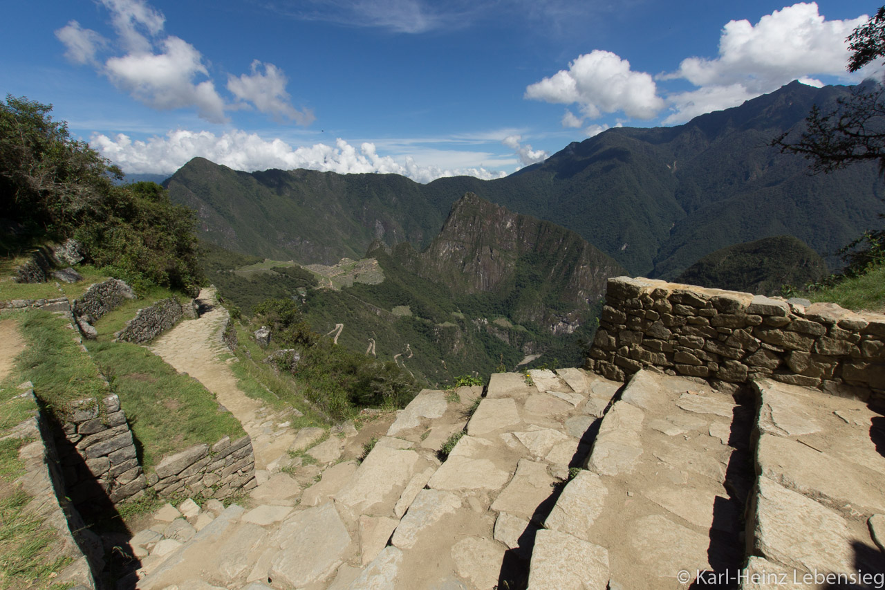 Blick vom Sonnentor Richtung Machu Picchu
