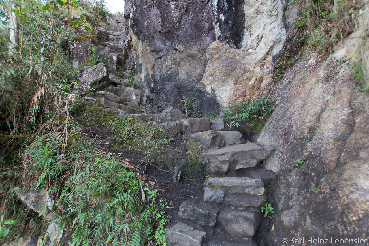 Treppen beim Aufstieg Huayna Picchu