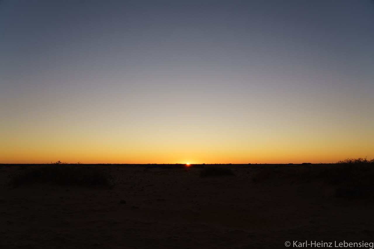 Oodnadatta Track - Kati-Thanda Lake Eyre National Park