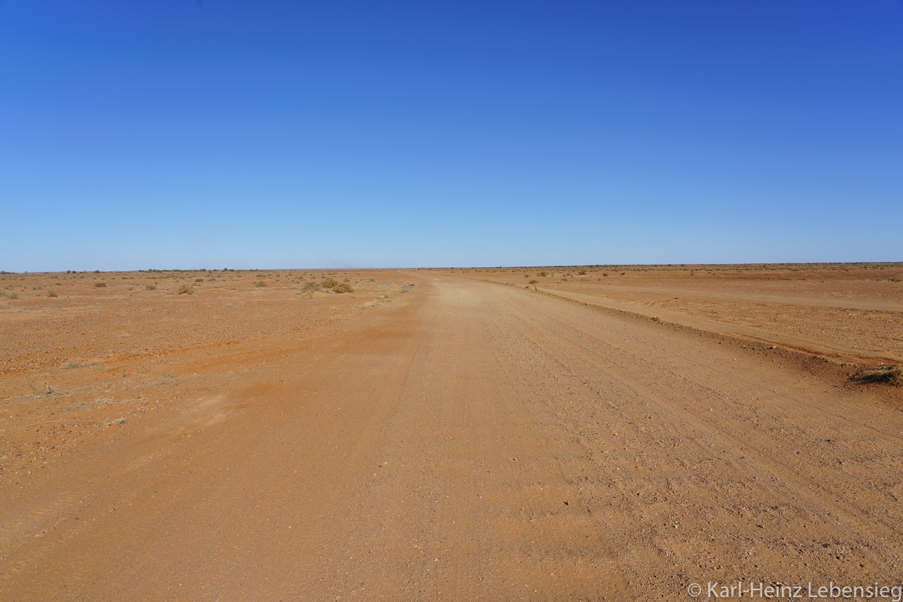 Oodnadatta Track - Kati-Thanda Lake Eyre National Park