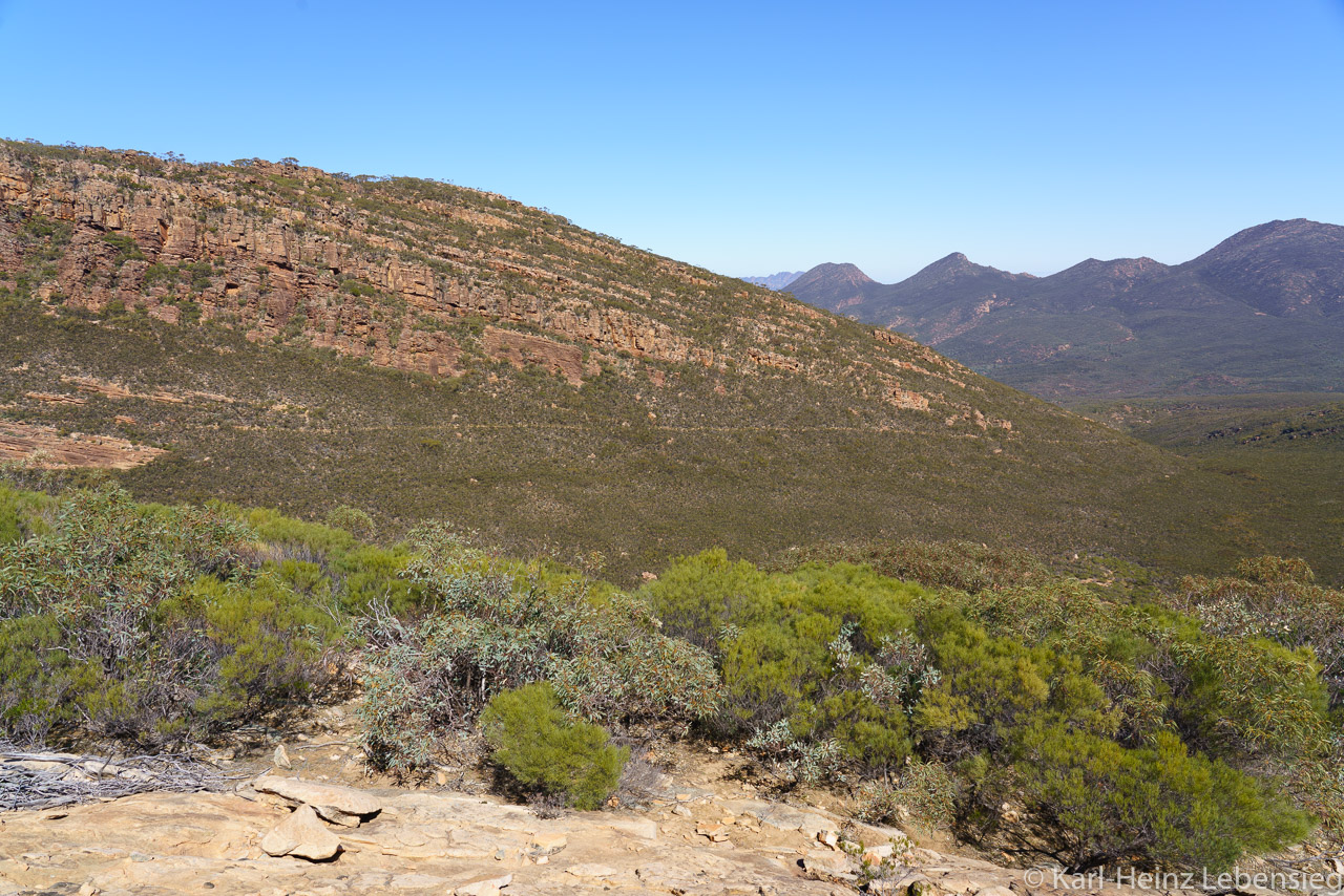 Flinders Ranges - Ikara-Flinders Ranges NP - St. Mary Peak Hike